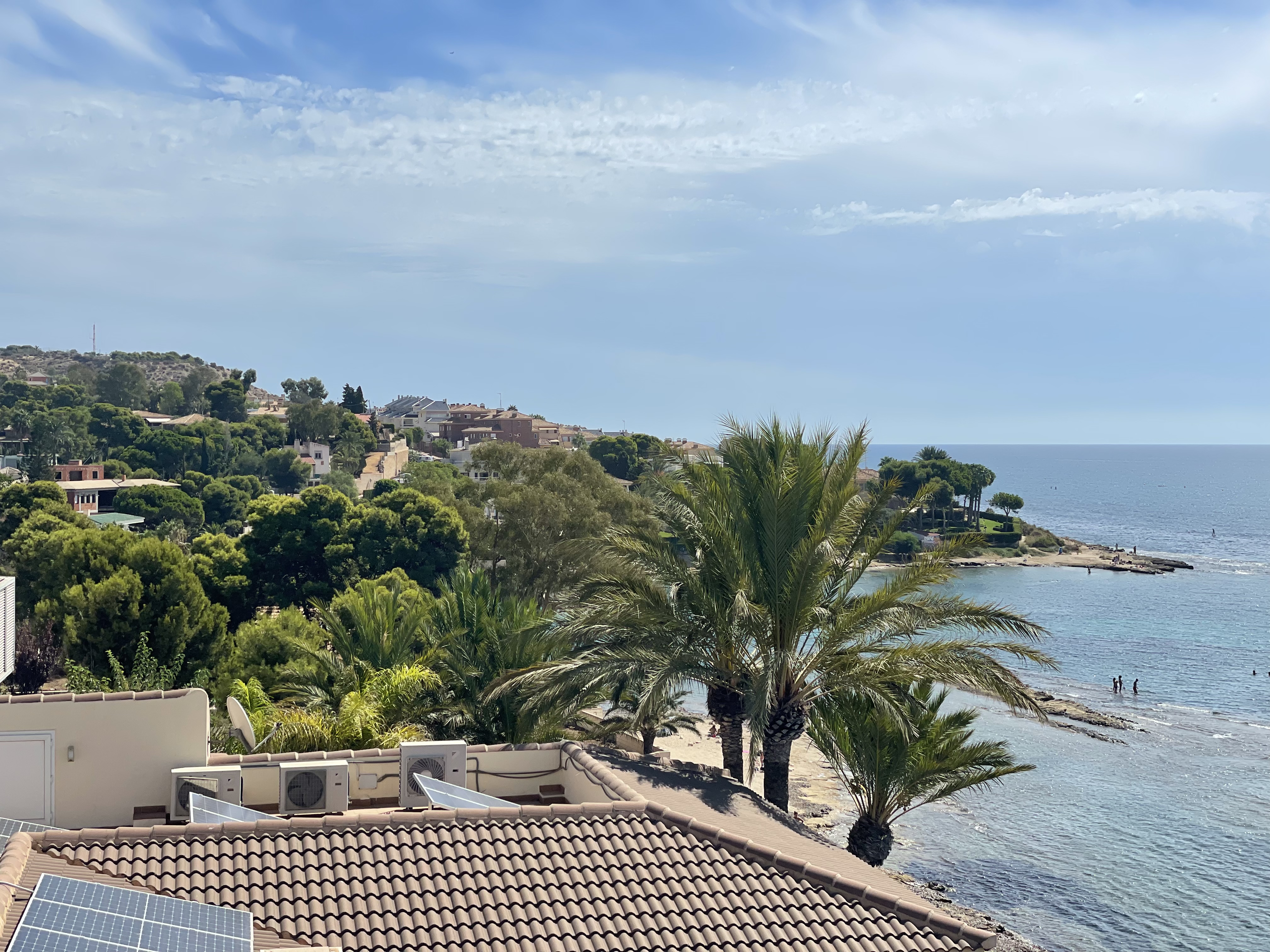 Wunderschöne Villa in erster Meereslinie mit Panoramablick