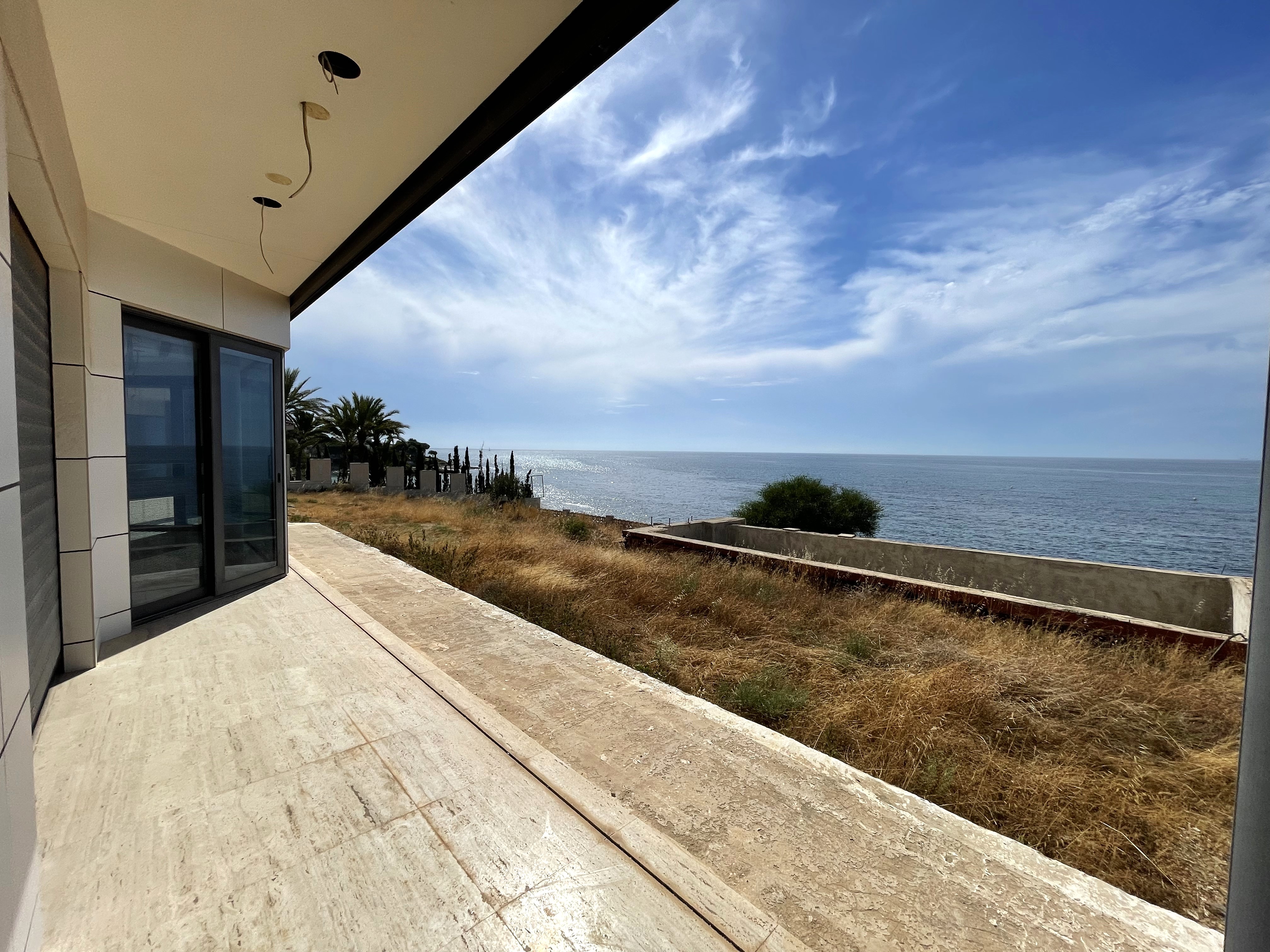 Magnifique villa en première ligne avec vue panoramique